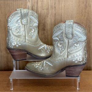 Dingo Gold Ankle Booties with Embroidery